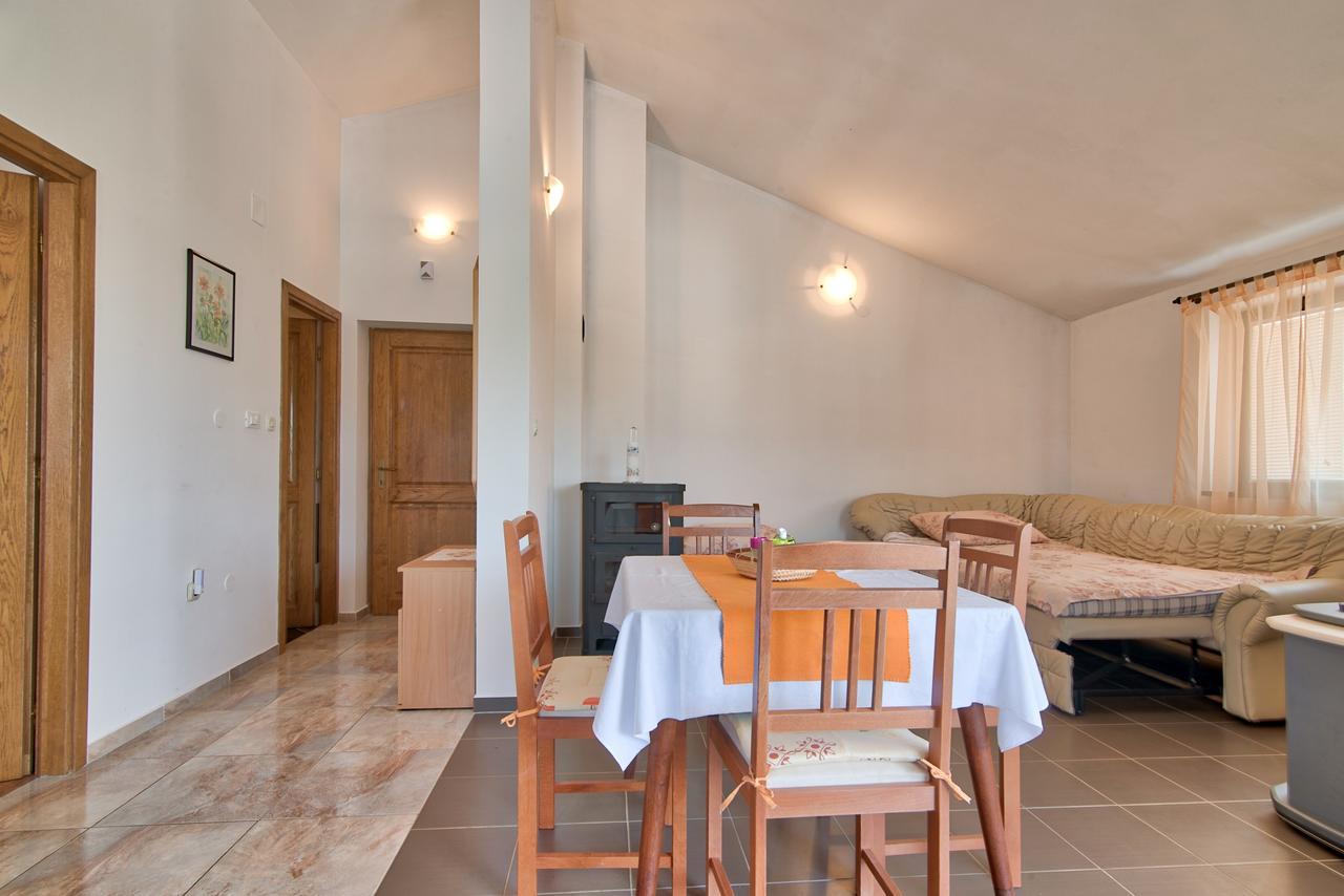 Apartment Maja Štinjan Buitenkant foto